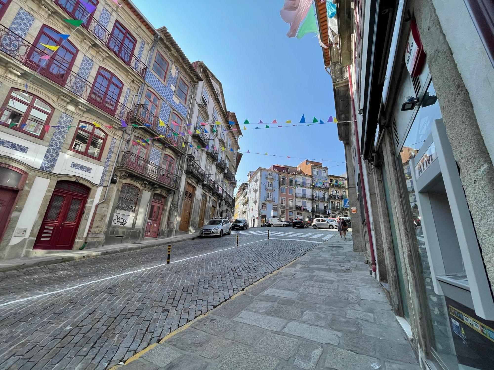 Historic Porto Balcony Hideaway - Taipas House 60 Apartment Exterior photo